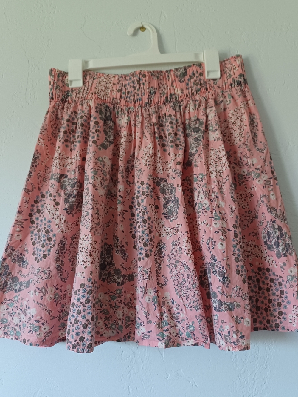 H&M Salmon Pink Floral Gathered Mini Skirt